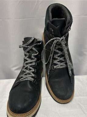 Black Lace-Up Leather Hiking Boots with Tan Sole